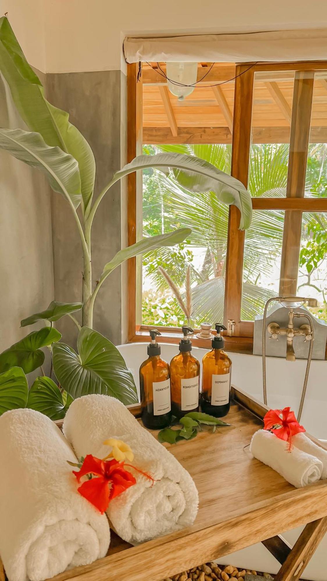 The Jungle Loft Galle Bagian luar foto